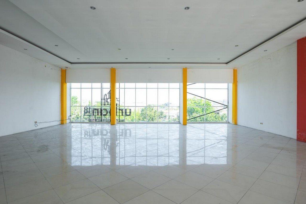 Oyo Flagship 1575 Urban 18 Hotel Surabaya Eksteriør billede