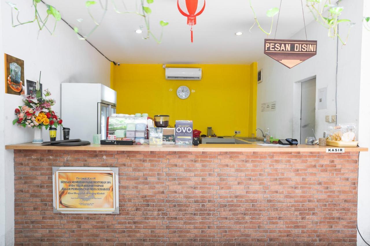 Oyo Flagship 1575 Urban 18 Hotel Surabaya Eksteriør billede