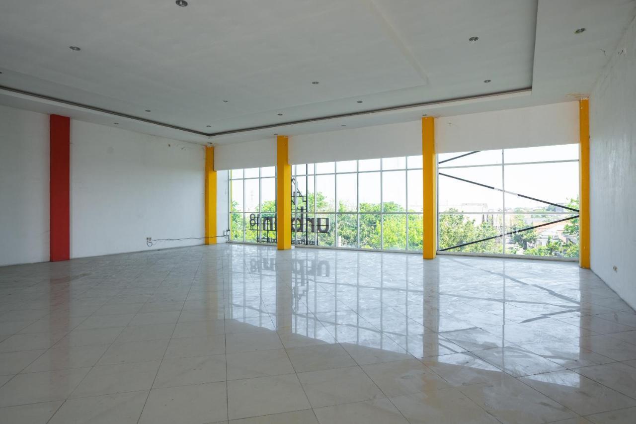Oyo Flagship 1575 Urban 18 Hotel Surabaya Eksteriør billede
