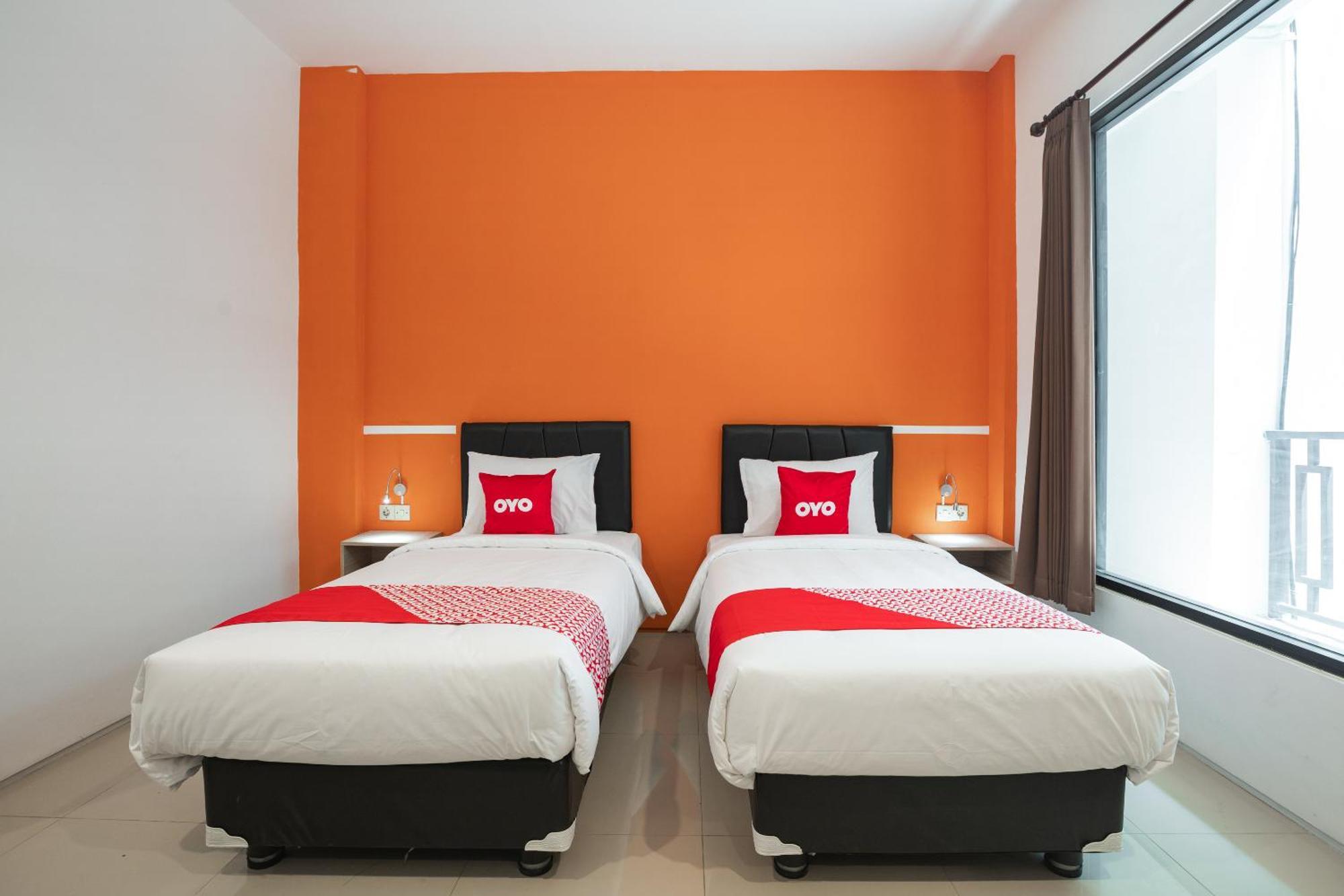 Oyo Flagship 1575 Urban 18 Hotel Surabaya Eksteriør billede