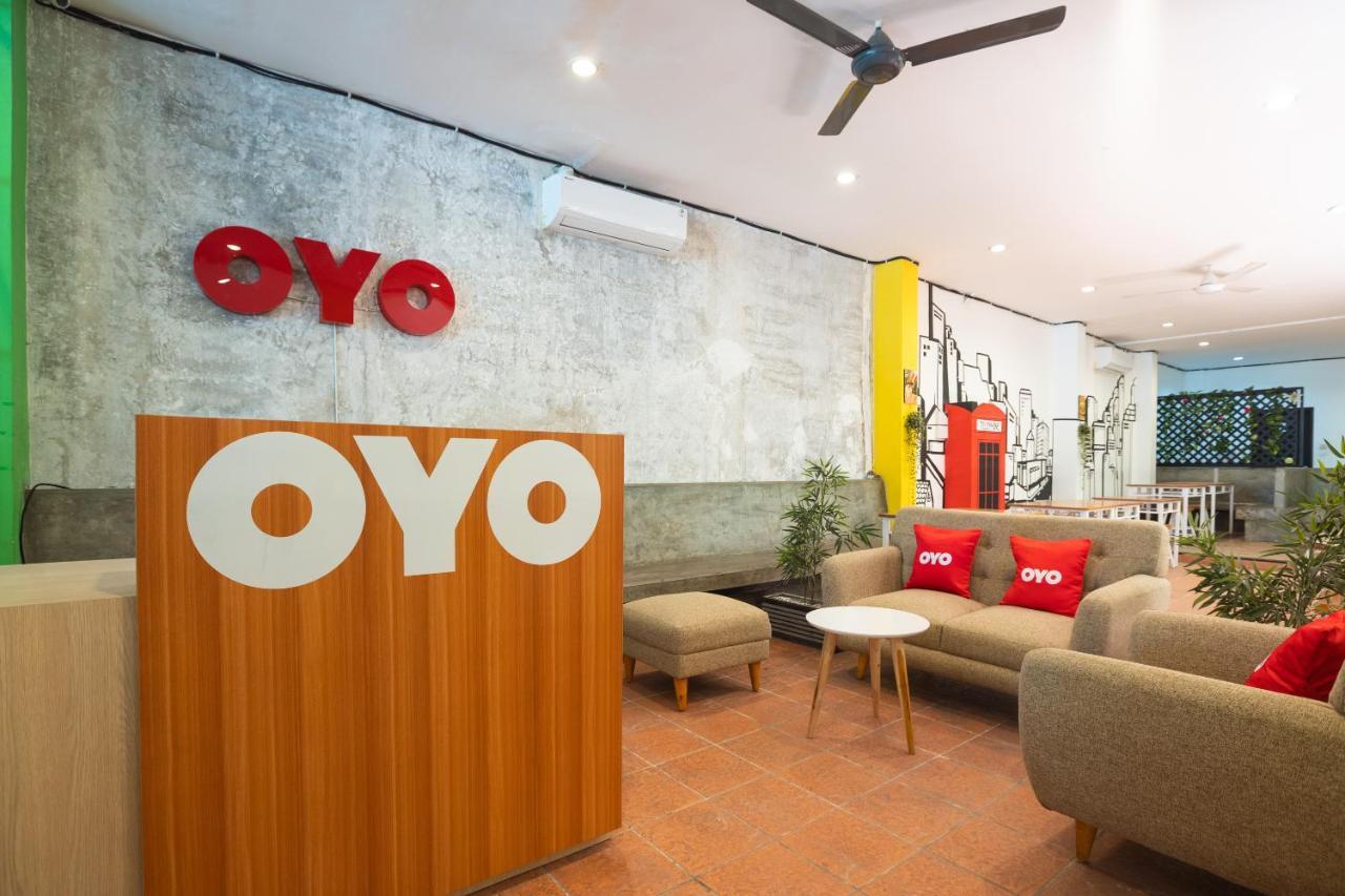 Oyo Flagship 1575 Urban 18 Hotel Surabaya Eksteriør billede